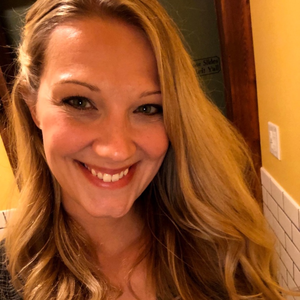 Meet your Posher, Stephanie